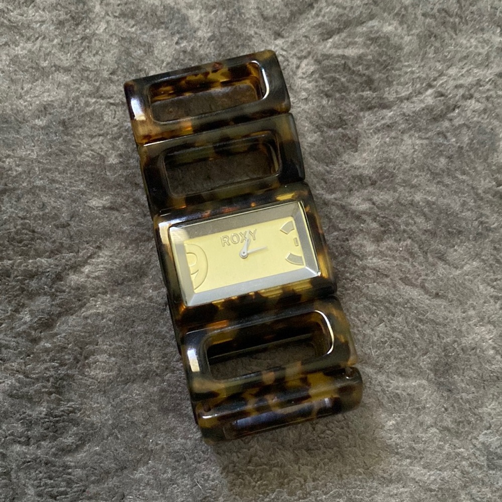 Roxy Quicksilver elastic turtle shell style watch